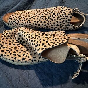 Camel Dalmatian print sandals